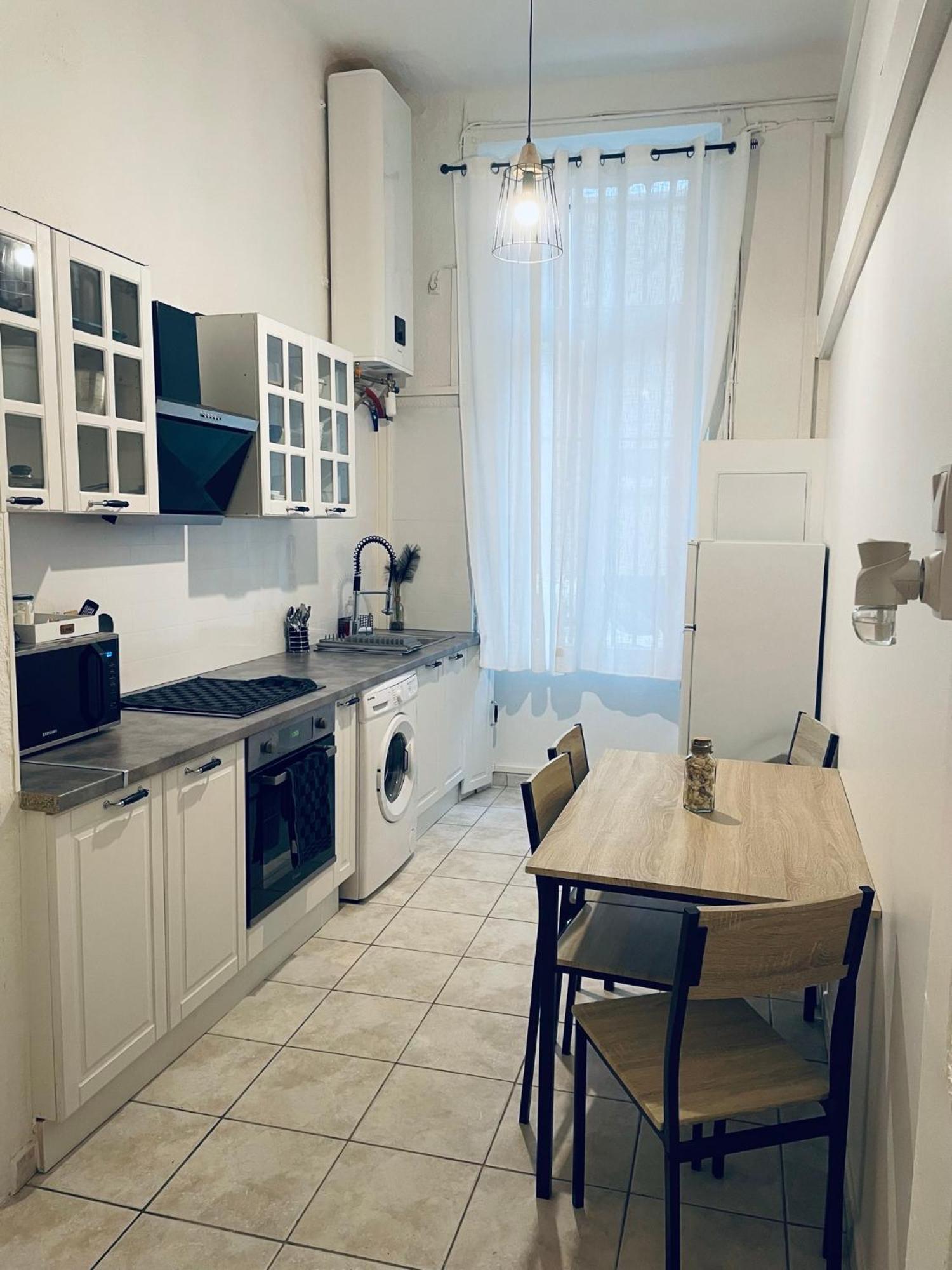 Appartement Authentique Coeur De Ville Sète Buitenkant foto